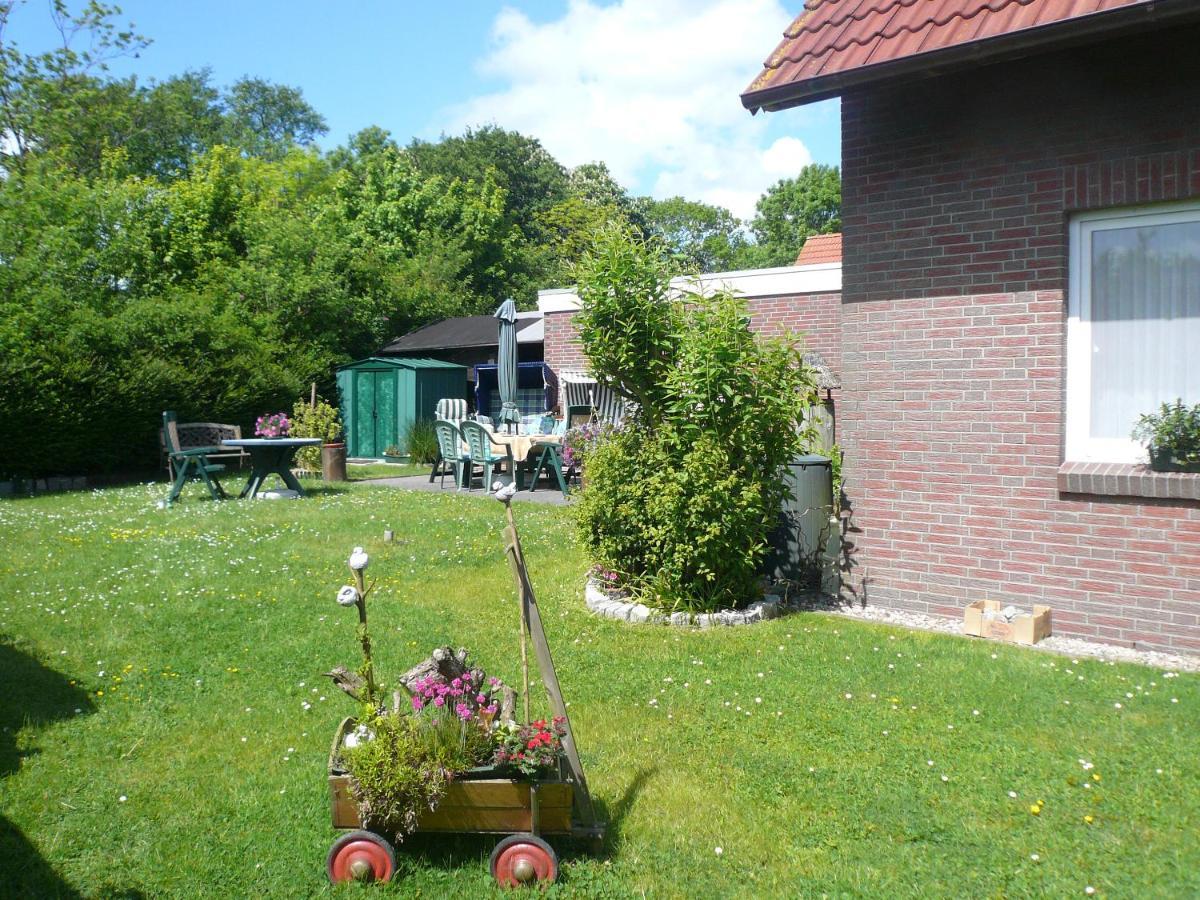 Ferienwohnungen Im Haus Herrmann Neuharlingersiel Dış mekan fotoğraf